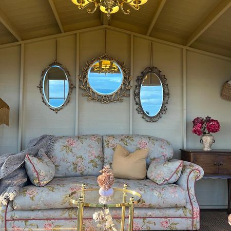 The Pink Cottage Upstairs Suite & Garden Summer Room Whitehead Exterior foto