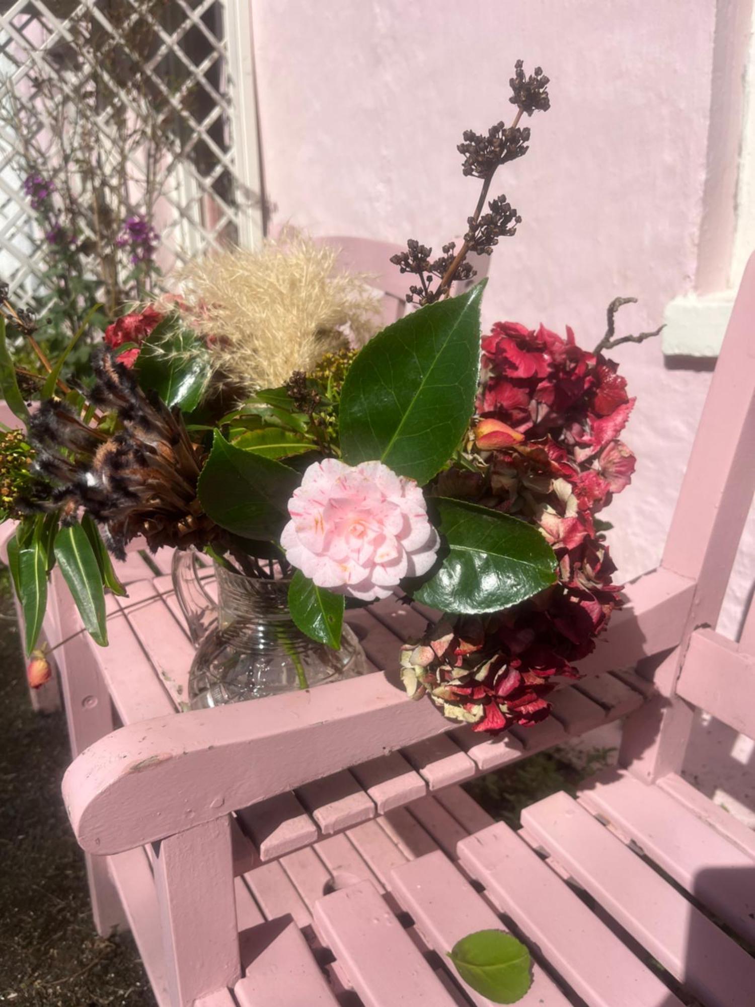 The Pink Cottage Upstairs Suite & Garden Summer Room Whitehead Exterior foto
